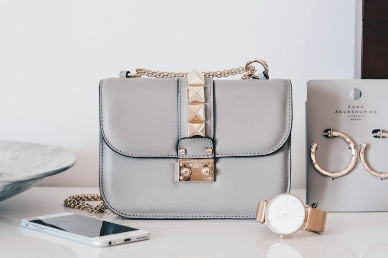 come-riconoscere-borsa-vestiti-falsi-online
